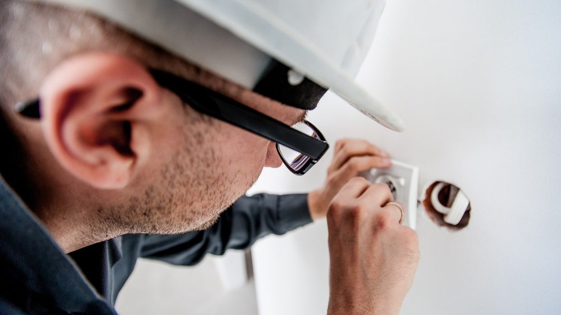 Comment trouver un bon électricien ?